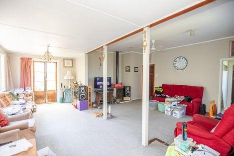 Photo of property in 23 Pipiroa Road, Ngatea, 3503