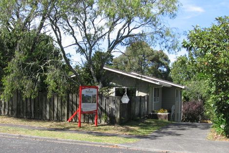 Photo of property in 15 Wilkinson Way, Browns Bay, Auckland, 0630