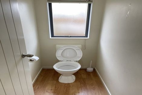 Photo of property in 4 Walter Haddrell Crescent, Flat Bush, Auckland, 2016