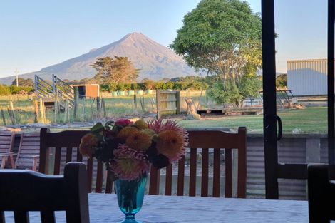 Photo of property in 86 Victoria Street, Kaponga, Hawera, 4679