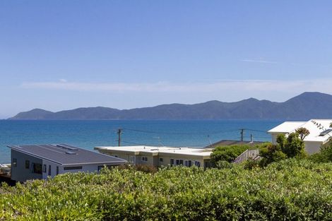 Photo of property in 12 Karekare Road, Raumati South, Paraparaumu, 5032