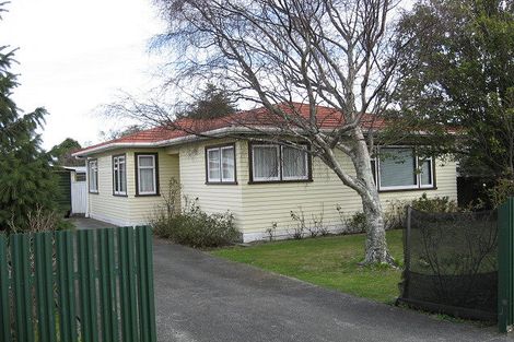 Photo of property in 27 Russell Road, Wainuiomata, Lower Hutt, 5014