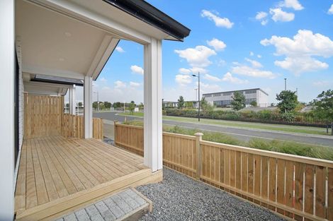 Photo of property in 6 Rorotu Avenue, Karaka, Papakura, 2113