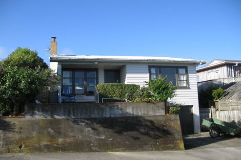 Photo of property in 60 Motuhara Road, Plimmerton, Porirua, 5026