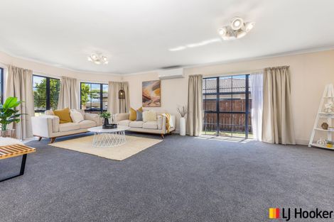 Photo of property in 11 Trossach Place, Wattle Downs, Auckland, 2103