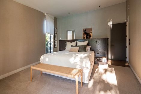 Photo of property in 1 Tiri Road, Takapuna, Auckland, 0620