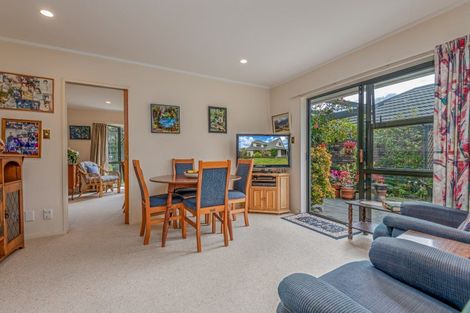 Photo of property in 87 Pahiatua Street, Hokowhitu, Palmerston North, 4410