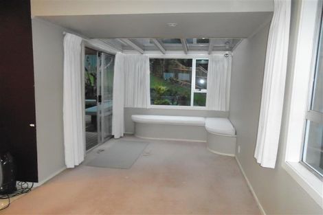 Photo of property in 9 Laurina Road, Sunnynook, Auckland, 0620