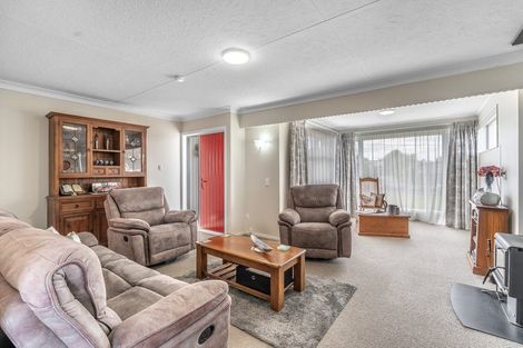 Photo of property in 63 Edinburgh Crescent, Waikiwi, Invercargill, 9810