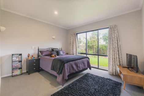 Photo of property in 6 Mowhanau Drive, Kai Iwi, Whanganui, 4574