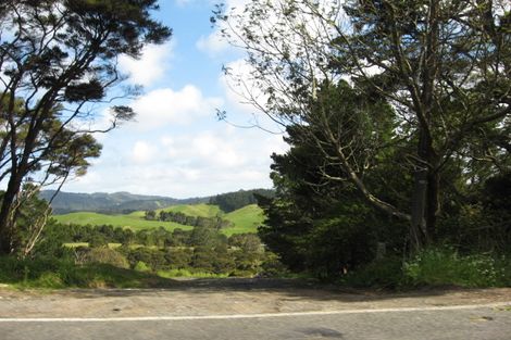 Photo of property in 217 Forest Hill Road, Waiatarua, Auckland, 0612