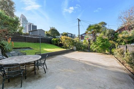 Photo of property in 4 Burns Avenue, Takapuna, Auckland, 0622