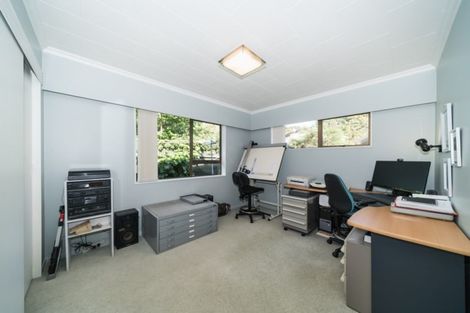 Photo of property in 5 Carbine Court, Awapuni, Palmerston North, 4412