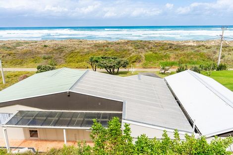 Photo of property in 61 Marine Drive, Te Kopuru, 0371