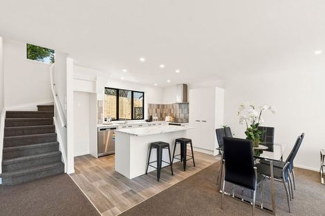 Photo of property in 30c Russell Road, Manurewa, Auckland, 2102