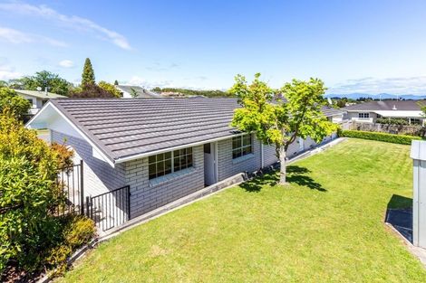 Photo of property in 11 Battersea Place, Richmond Heights, Taupo, 3330