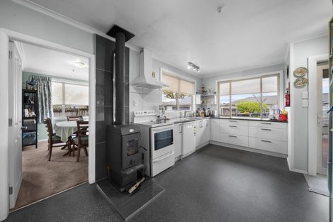 Photo of property in 240 High Street North, Carterton, 5713