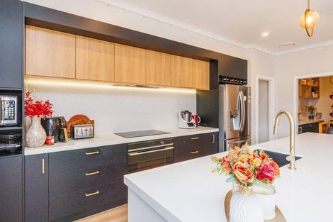 Photo of property in 11a Belvedere Crescent, Takaro, Palmerston North, 4412