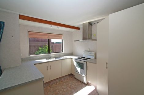 Photo of property in 4/13 Chilman Street, Strandon, New Plymouth, 4312