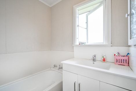 Photo of property in 42 Walton Way, Flaxmere, Hastings, 4120