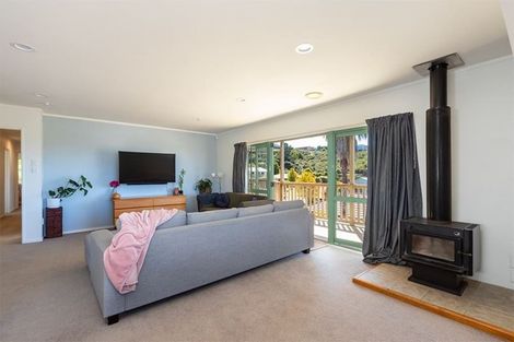 Photo of property in 4 Robinia Place, Snells Beach, 0920