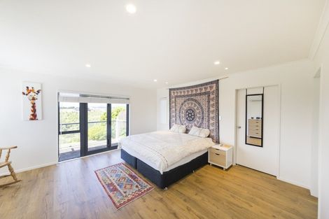 Photo of property in 31 Ruapehu Drive, Fitzherbert, Palmerston North, 4410