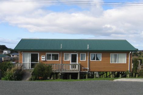 Photo of property in 4 Cullen Street, Mangawhai Heads, Mangawhai, 0505