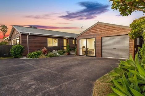 Photo of property in 31 Crampton Court, Orewa, 0931