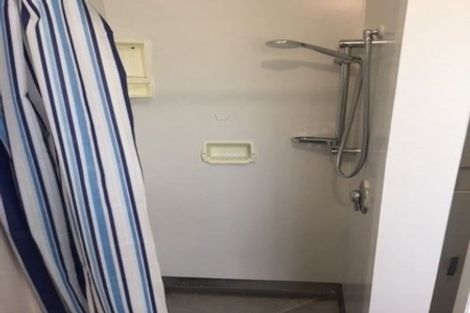 Photo of property in 1/25 West Coast Road, Glen Eden, Auckland, 0602