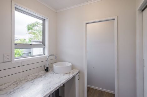 Photo of property in 32 Sylvan Avenue, Waikanae, 5036