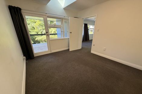 Photo of property in 2/8 Kaitawa Road, York Bay, Lower Hutt, 5013