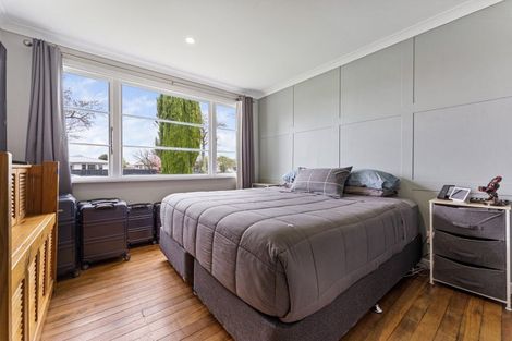 Photo of property in 19 Botanical Road, Takaro, Palmerston North, 4412