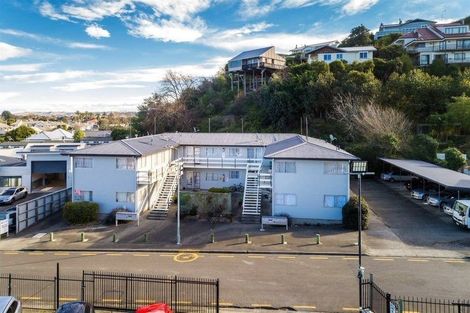 Photo of property in 10 Faraday Street, Hospital Hill, Napier, 4110