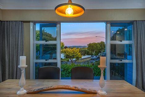 Photo of property in 1 Wigan Place, Hokowhitu, Palmerston North, 4410