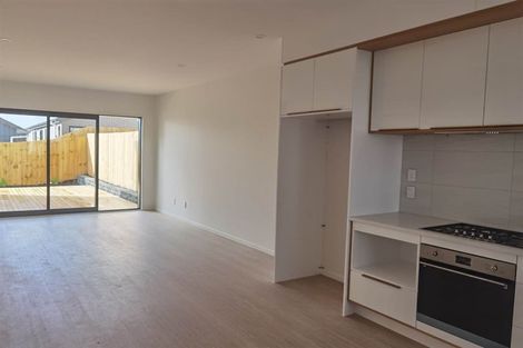 Photo of property in 68 Biokovo Street, Massey, Auckland, 0614