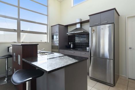 Photo of property in 7/29 Third Avenue, Tauranga, 3110