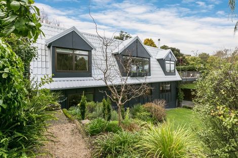 Photo of property in 56 Muritai Crescent, Havelock North, 4130