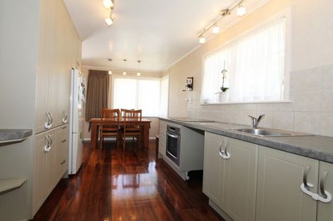 Photo of property in 27 Bowater Place, Manurewa, Auckland, 2102