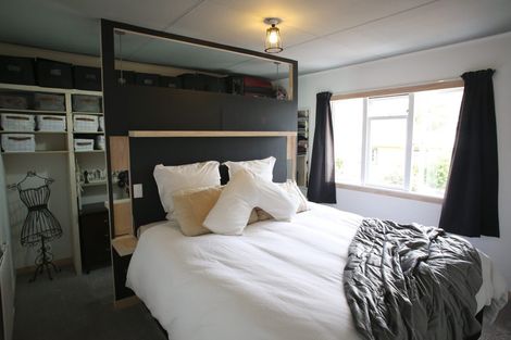 Photo of property in 13 York Crescent, Westown, New Plymouth, 4310