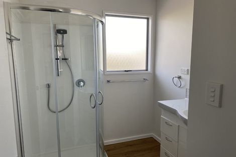 Photo of property in 35a Kuaka Crescent, Bromley, Christchurch, 8062