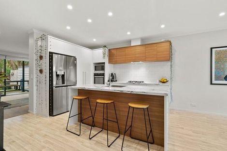 Photo of property in 30 Matairangi Avenue, Totara Heights, Auckland, 2105