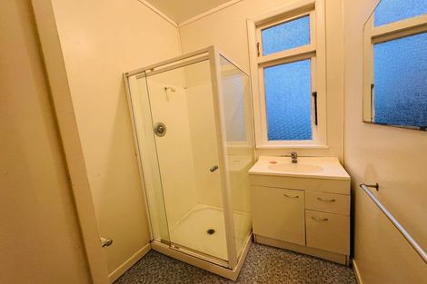 Photo of property in 32 Grey Street, Marton, 4710