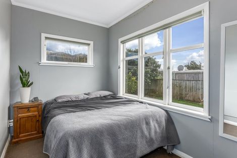 Photo of property in 3 Bell Street, Tawa, Wellington, 5028