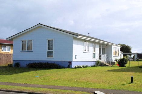 Photo of property in 44 Calthorp Close, Favona, Auckland, 2024
