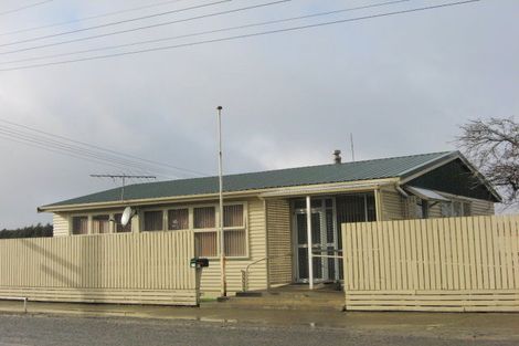 Photo of property in 17 Woodlands South Road, Woodlands, Invercargill, 9871