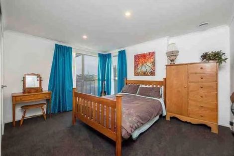 Photo of property in 63b Westgate Drive, Massey, Auckland, 0614