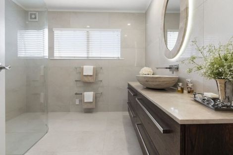 Photo of property in 4/29 Pupuke Road, Takapuna, Auckland, 0622