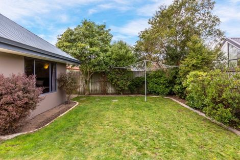 Photo of property in 4 Forest Drive, Parklands, Christchurch, 8083