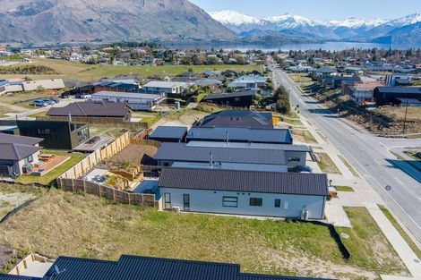 Photo of property in 211 Aubrey Road, Wanaka, 9305