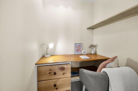 Photo of property in 6 Robertson Street, Glenholme, Rotorua, 3010